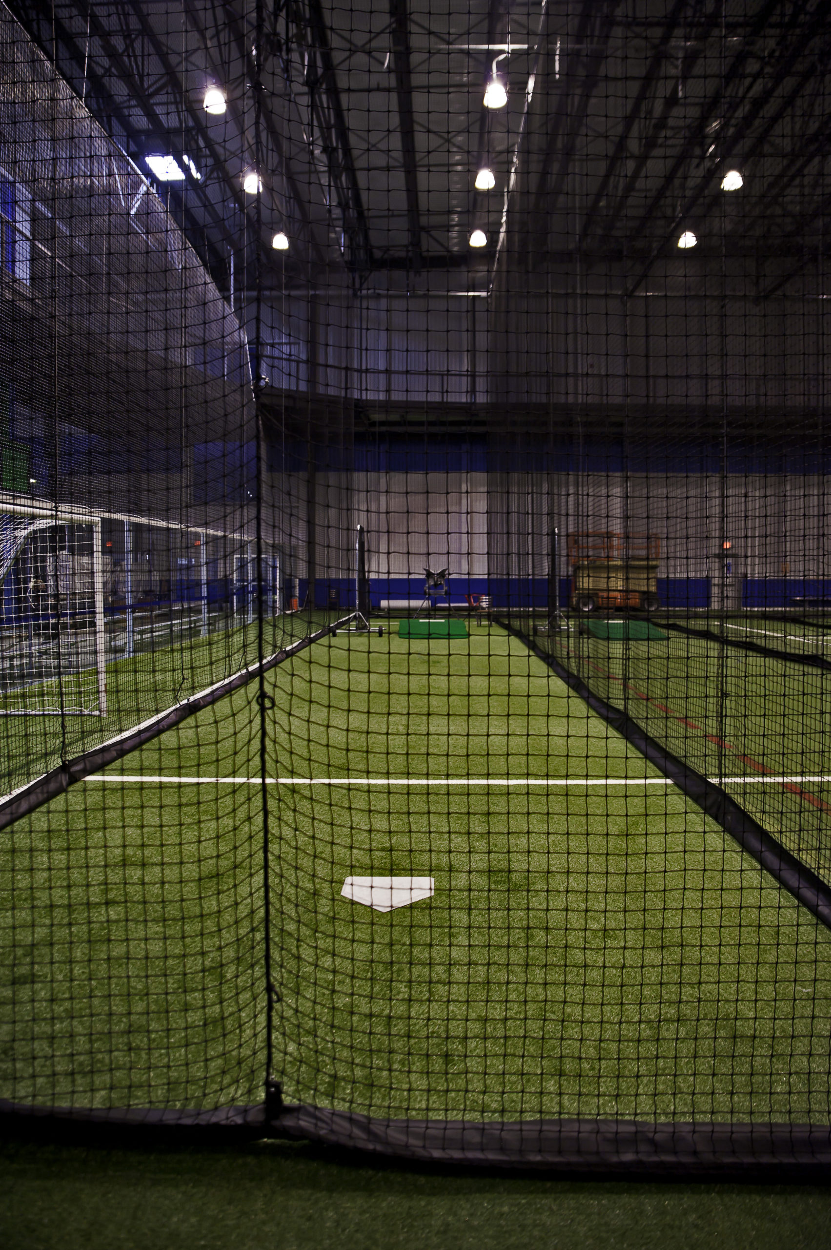 14 Indoor Batting Cages & Pricing — On Deck Batting Cages — Long Beach,  California
